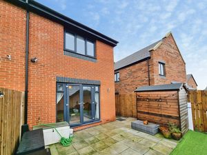 Photo 6- click for photo gallery